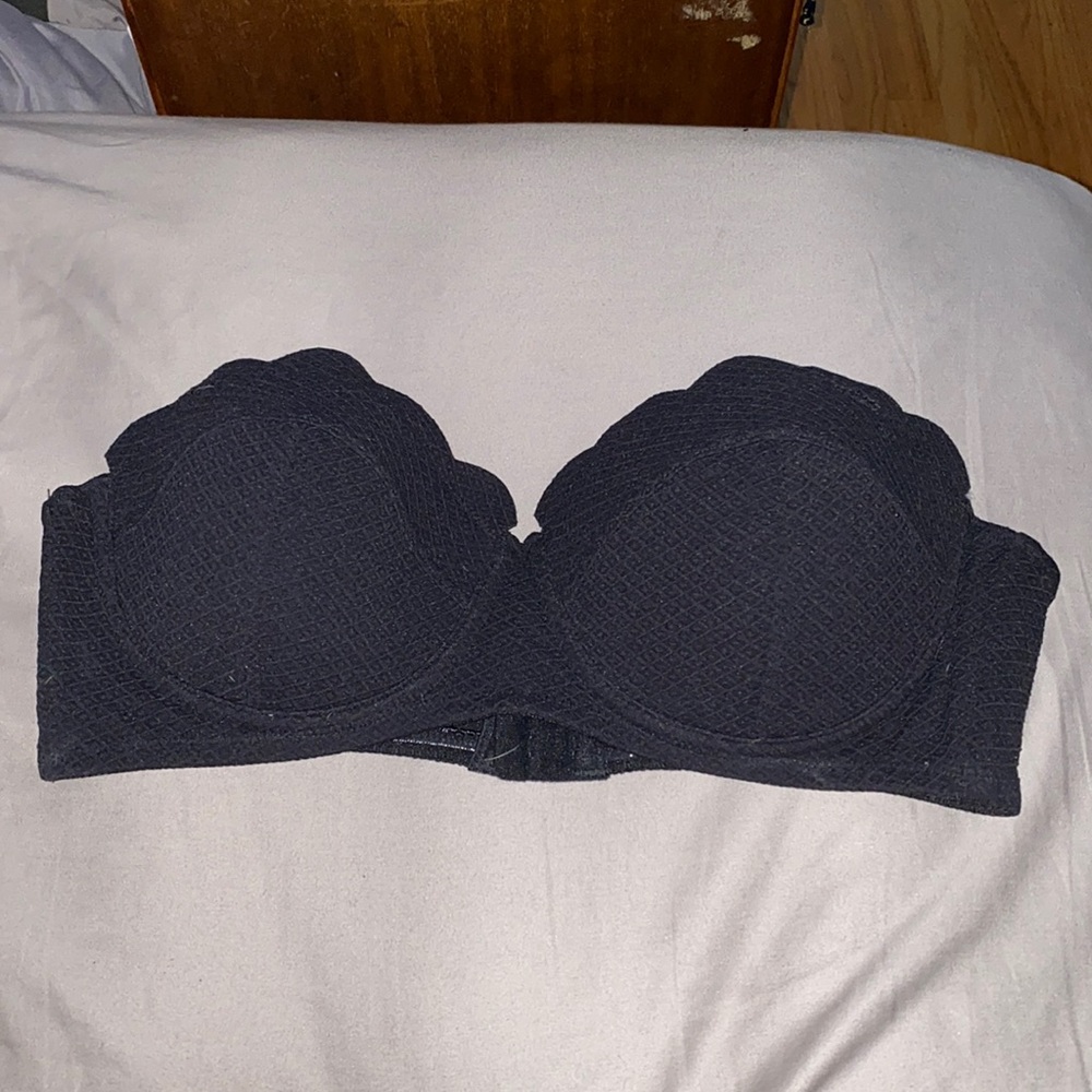 Jessica Simpson Scalloped Bikini Top